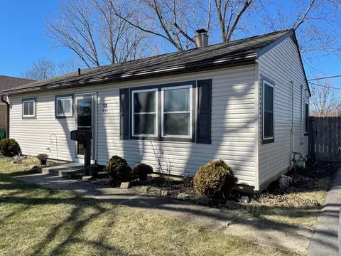 436 Madison Dr N, West Jefferson, OH 43162