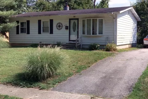 3498 Farley Dr, Hilliard, OH 43026