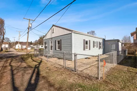 Exterior - 33 E Postal Ave, Newark, OH 43055 photo 5 of 6