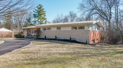 Exterior - 1637 Winding Trl, Springfield, OH 45503 photo 10 of 13