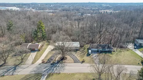 View/Area - 1637 Winding Trl, Springfield, OH 45503 photo 8 of 14
