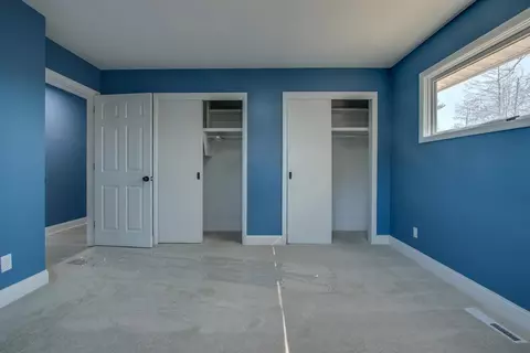 Bedroom - 1637 Winding Trl, Springfield, OH 45503 photo 2 of 2