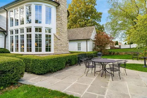 Exterior - 5580 Riverside Dr, Dublin, OH 43017 photo 15 of 18