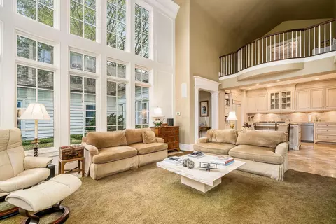 Living - 5580 Riverside Dr, Dublin, OH 43017 photo 5 of 6