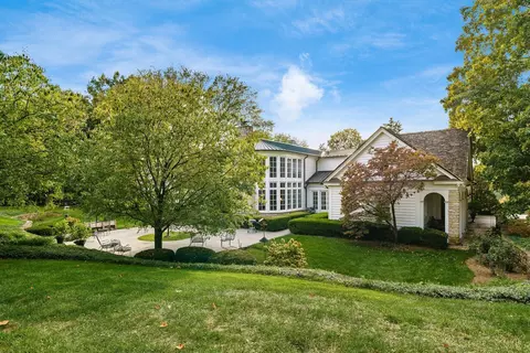 Exterior - 5580 Riverside Dr, Dublin, OH 43017 photo 16 of 18