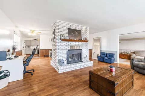 Living - 3513 Boundary Rd, Prospect, OH 43342 photo 5 of 7