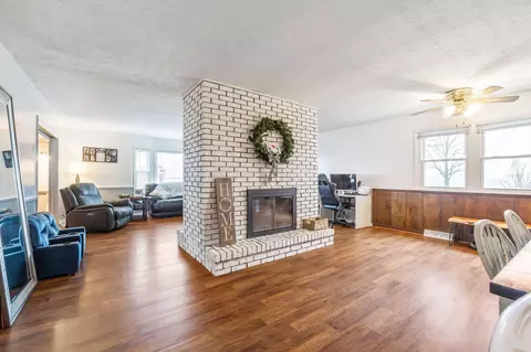 Living - 3513 Boundary Rd, Prospect, OH 43342 photo 1 of 7