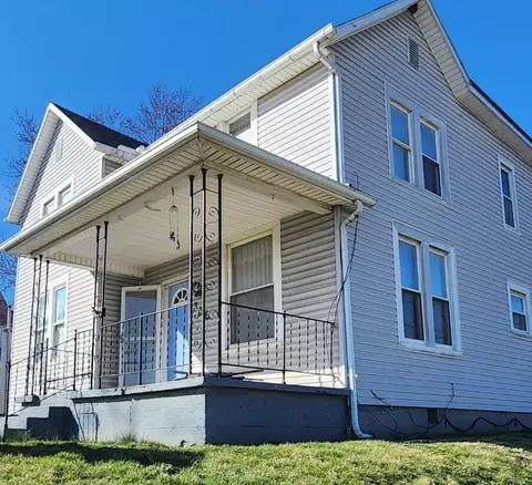Exterior - 336 Lancaster Pike, Circleville, OH 43113 photo 3 of 5