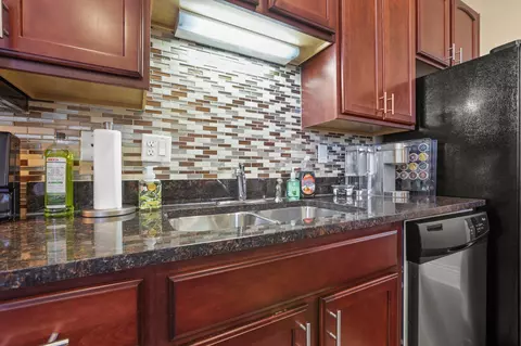 Kitchen - 1066 E Long St, Columbus, OH 43203 photo 1 of 5