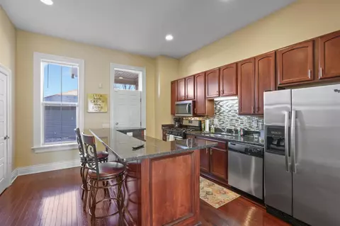 Kitchen - 1066 E Long St, Columbus, OH 43203 photo 2 of 5