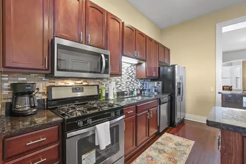Kitchen - 1066 E Long St, Columbus, OH 43203 photo 5 of 5