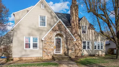1012 Cambridge Rd, Coshocton, OH 43812