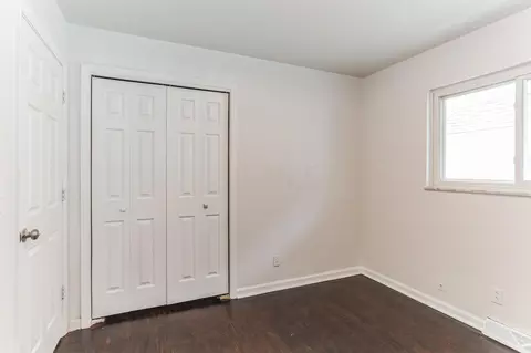 Bedroom - 429 E Jeffrey Pl, Columbus, OH 43214 photo 1 of 2