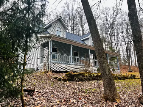 10089 Riley Chapel Rd, Howard, OH 43028