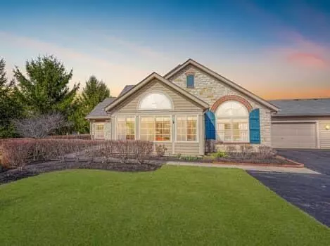 6690 Lakeview Cir, Canal Winchester, OH 43110