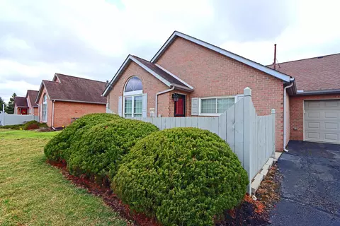 4930 Meadow Run Dr, Hilliard, OH 43026