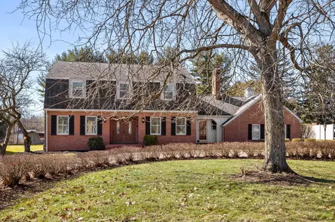 1222 Springbrook Dr, Mansfield, OH 44906