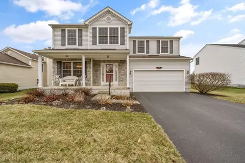 3889 Black Pine Dr, Grove City, OH 43123