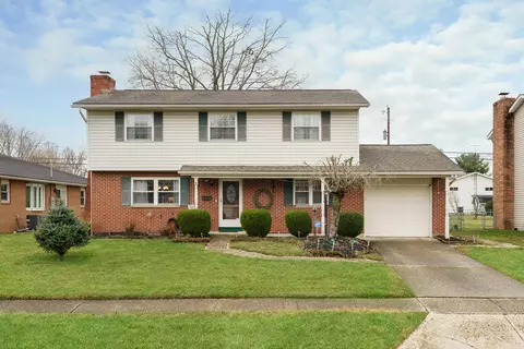 627 Robin Ln, Newark, OH 43055