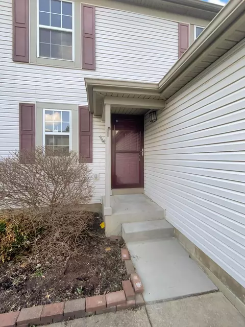 171 Macenroe Dr #32D, Blacklick, OH 43004