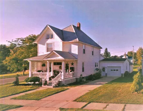 530 W Pearl St, Willard, OH 44890