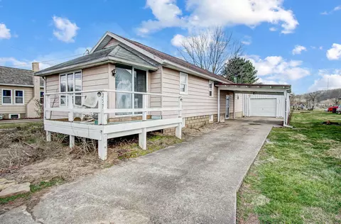 257 Bridge St, Duncan Falls, OH 43734