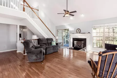 Living - 5917 Dunabbey Loop, Dublin, OH 43017 photo 1 of 4