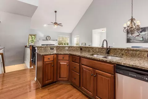 Bath - 5917 Dunabbey Loop, Dublin, OH 43017 photo 1 of 5