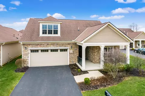 101 Courtyard Crossing Dr, Powell, OH 43065