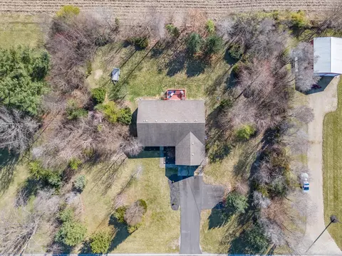 View/Area - 4909 E County Line Rd, Springfield, OH 45502 photo 3 of 4