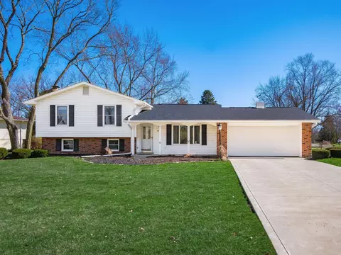 2435 Mcvey Ct, Columbus, OH 43235
