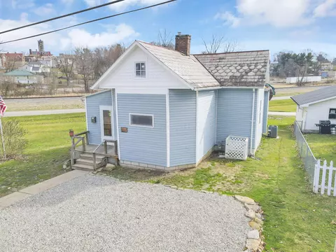 201 Swigart St, New Lexington, OH 43764