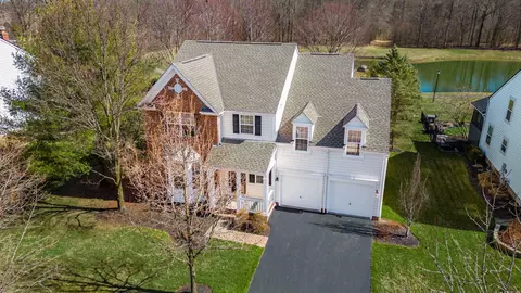 5627 Shiloh Spring Dr, Westerville, OH 43082