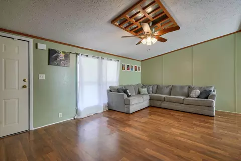 Living - 157 Coffman St, Jackson, OH 45640 photo 5 of 5