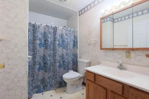 Bath - 110 Breaden Ave, Jackson, OH 45640 photo 2 of 2