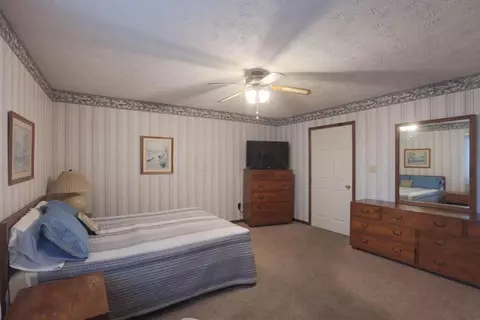 Bedroom - 110 Breaden Ave, Jackson, OH 45640 photo 6 of 6