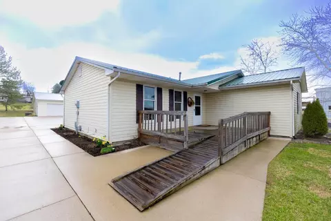 Exterior - 110 Breaden Ave, Jackson, OH 45640 photo 2 of 5