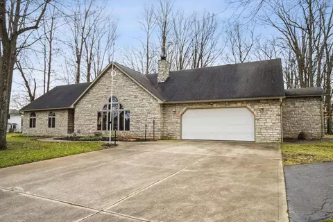 51 Thomas Ln SW, Etna, OH 43068