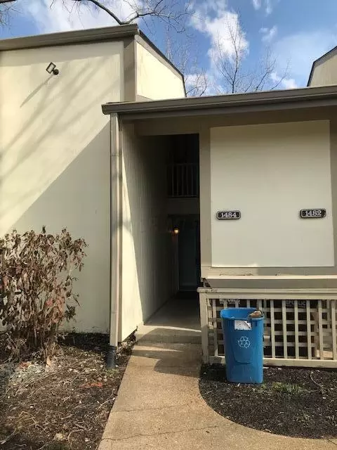 1484 Cliff Ct #3C, Columbus, OH 43204