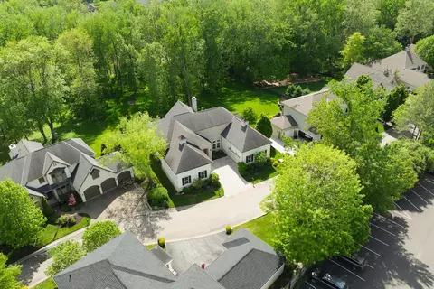 1941 Scioto Pointe Dr, Columbus, OH 43221