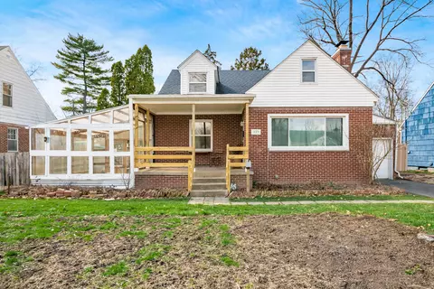 119 S James Rd, Columbus, OH 43213
