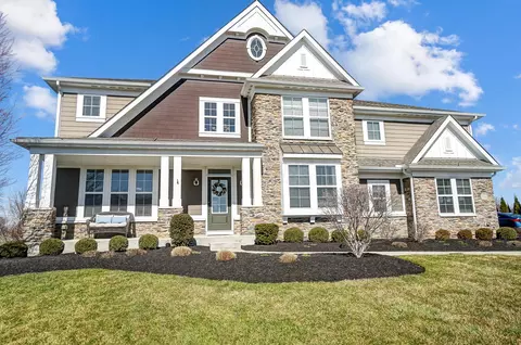 3716 Goldenrod St, Hilliard, OH 43026