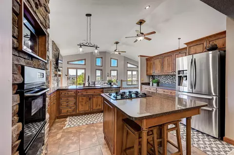Kitchen - 34203 Moore Rd, Logan, OH 43138 photo 1 of 5