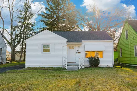 1409 Adelaide Ave SE, Warren, OH 44484