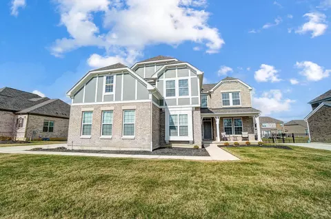1943 Spindletop Ln, Centerville, OH 45458