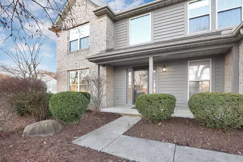 317 Central Station Dr, Johnstown, OH 43031