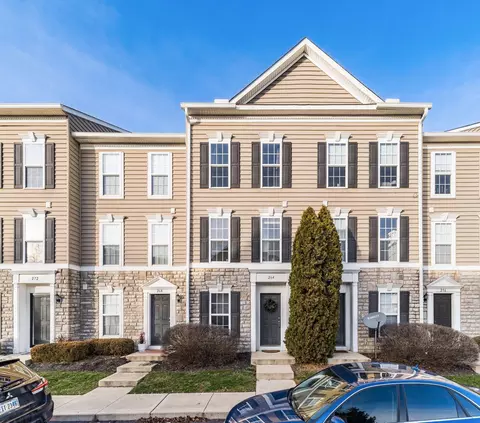 264 Hemlock Ravine Dr, Blacklick, OH 43004