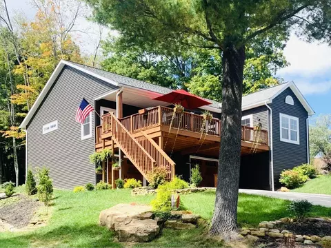 588 Baldwin Heights Cir, Howard, OH 43028