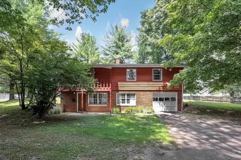 411 Jefferson Ave, Mcarthur, OH 45651