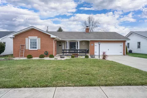 530 Waverly Ave, Washington Court House, OH 43160